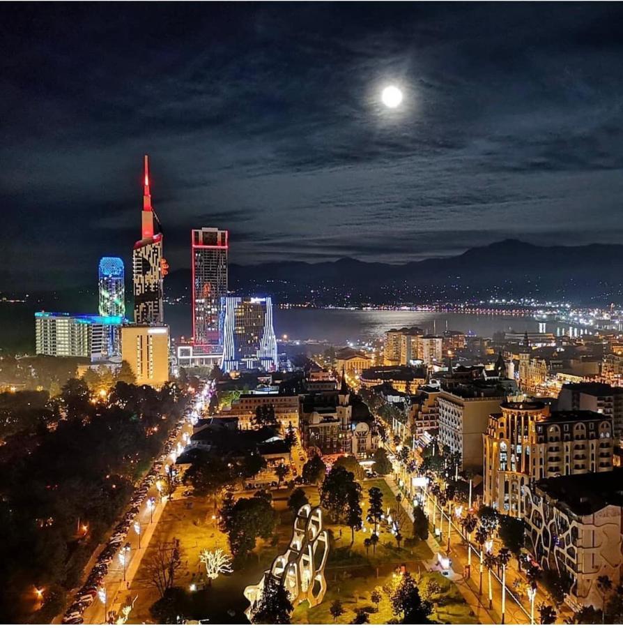 Black Sea Luxury Towers Hotell Batumi Exteriör bild
