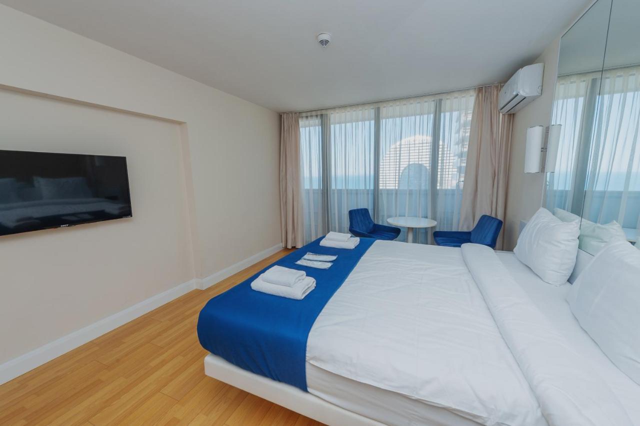 Black Sea Luxury Towers Hotell Batumi Exteriör bild