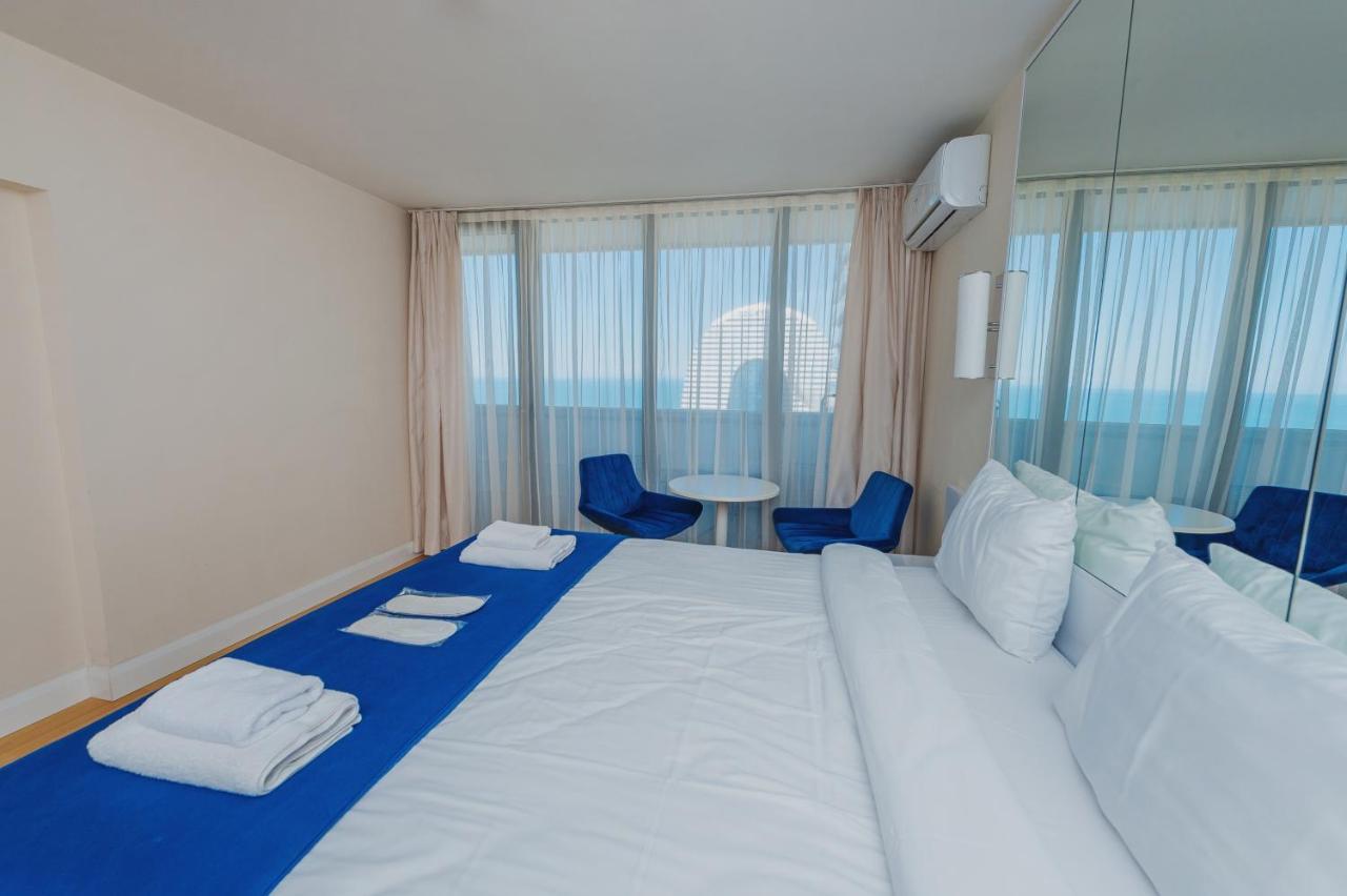 Black Sea Luxury Towers Hotell Batumi Exteriör bild