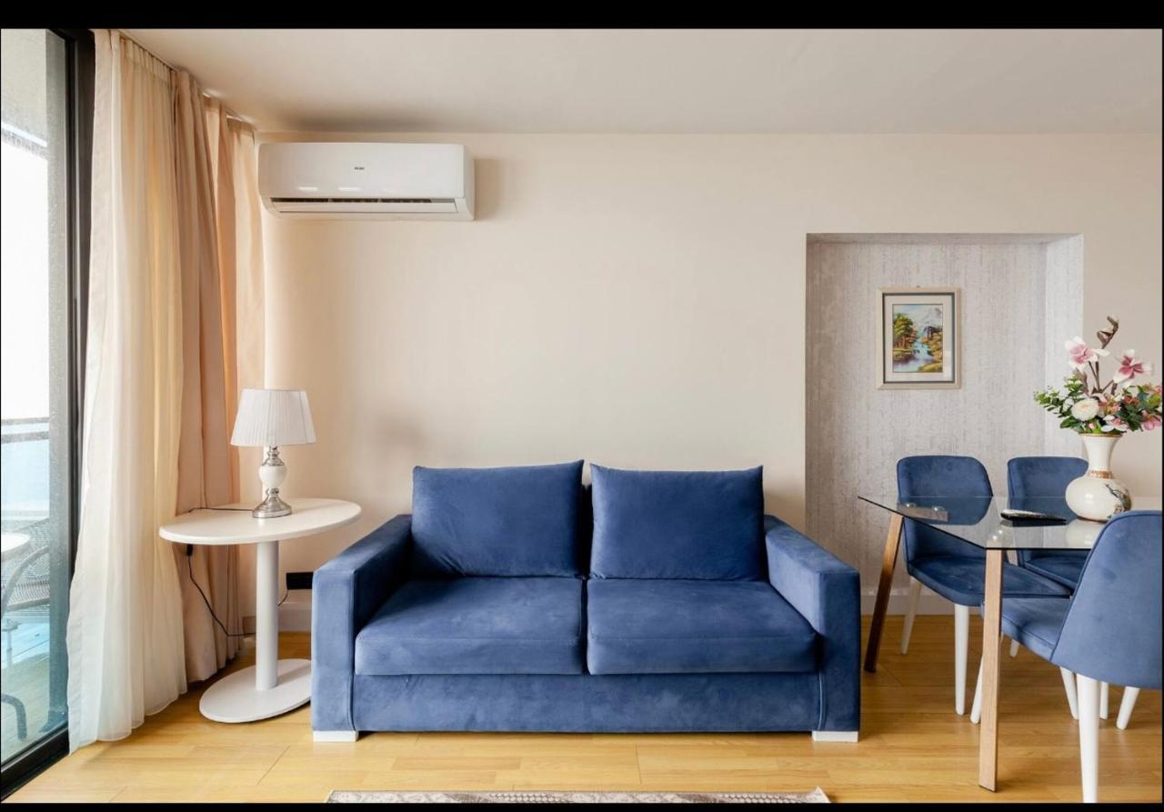Black Sea Luxury Towers Hotell Batumi Exteriör bild