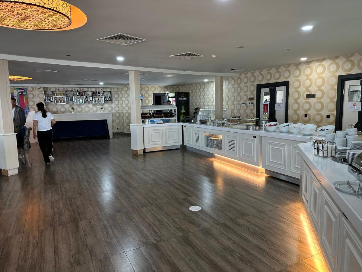 Black Sea Luxury Towers Hotell Batumi Exteriör bild