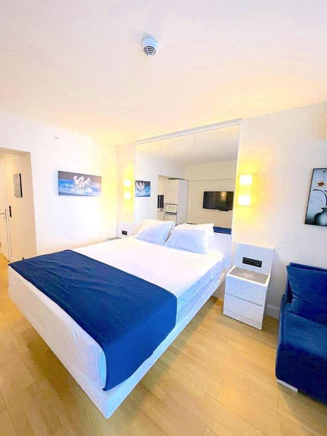 Black Sea Luxury Towers Hotell Batumi Exteriör bild