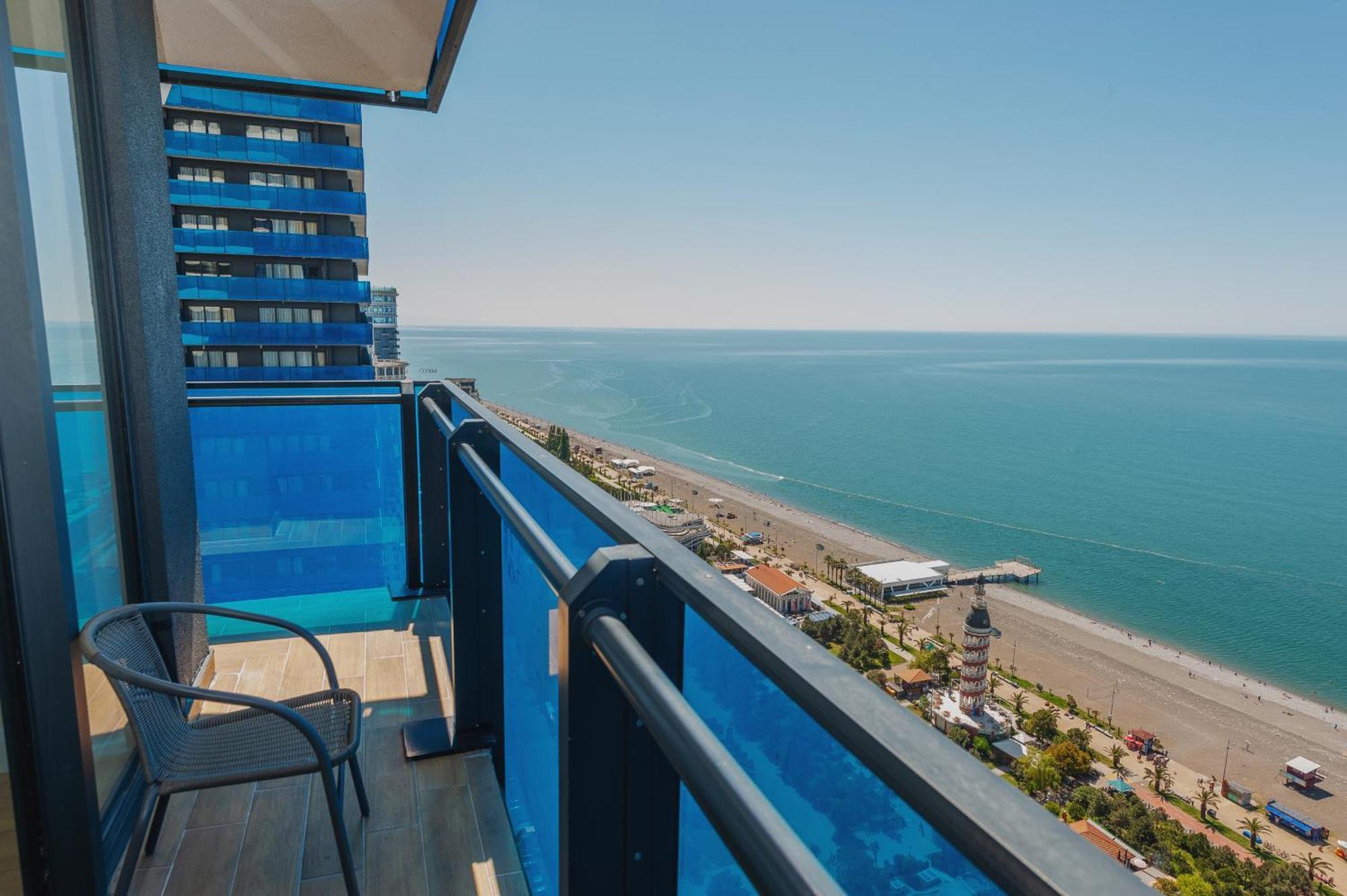 Black Sea Luxury Towers Hotell Batumi Exteriör bild