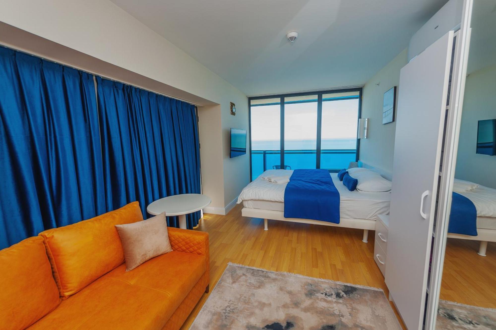 Black Sea Luxury Towers Hotell Batumi Exteriör bild