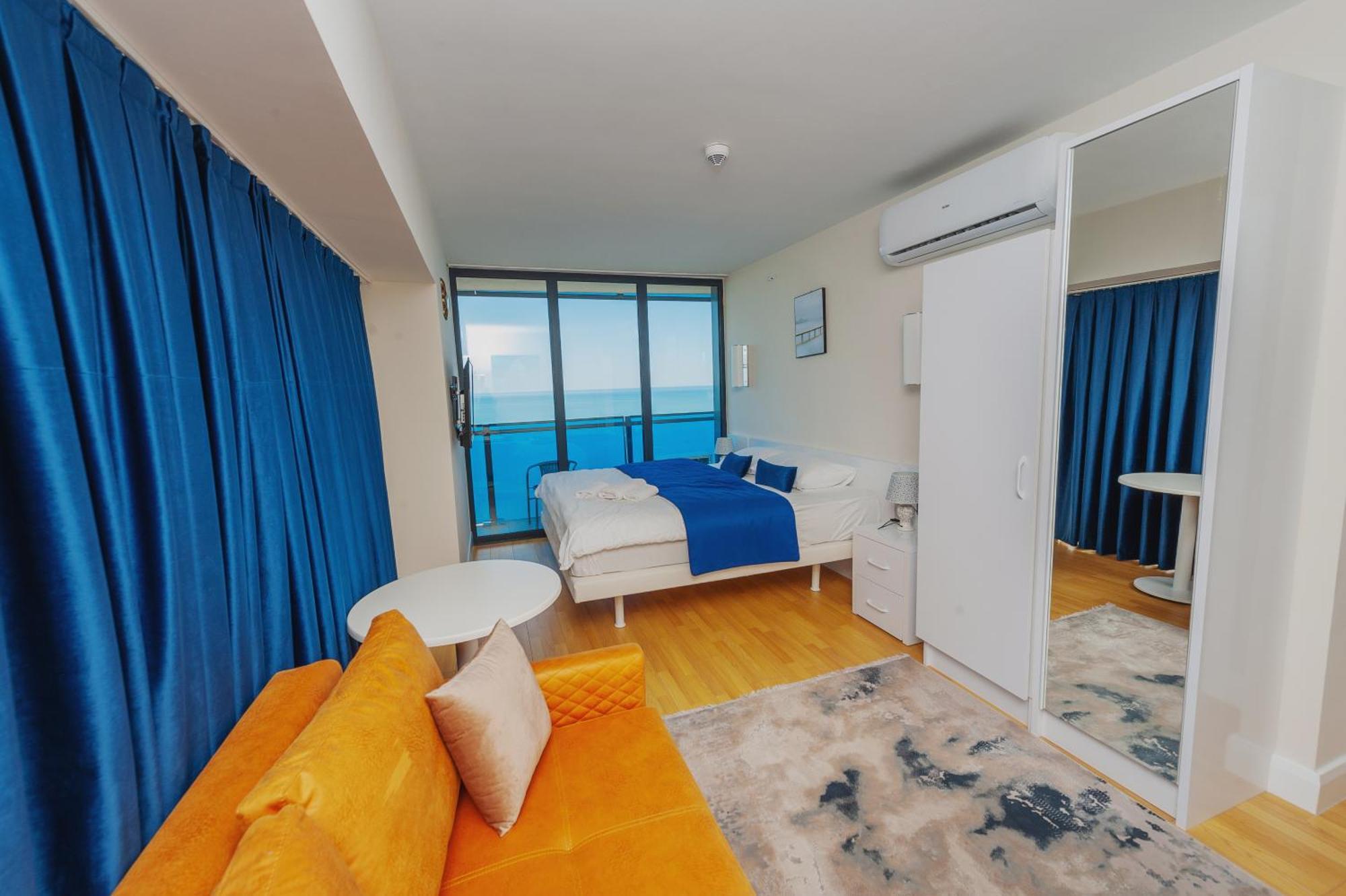 Black Sea Luxury Towers Hotell Batumi Exteriör bild