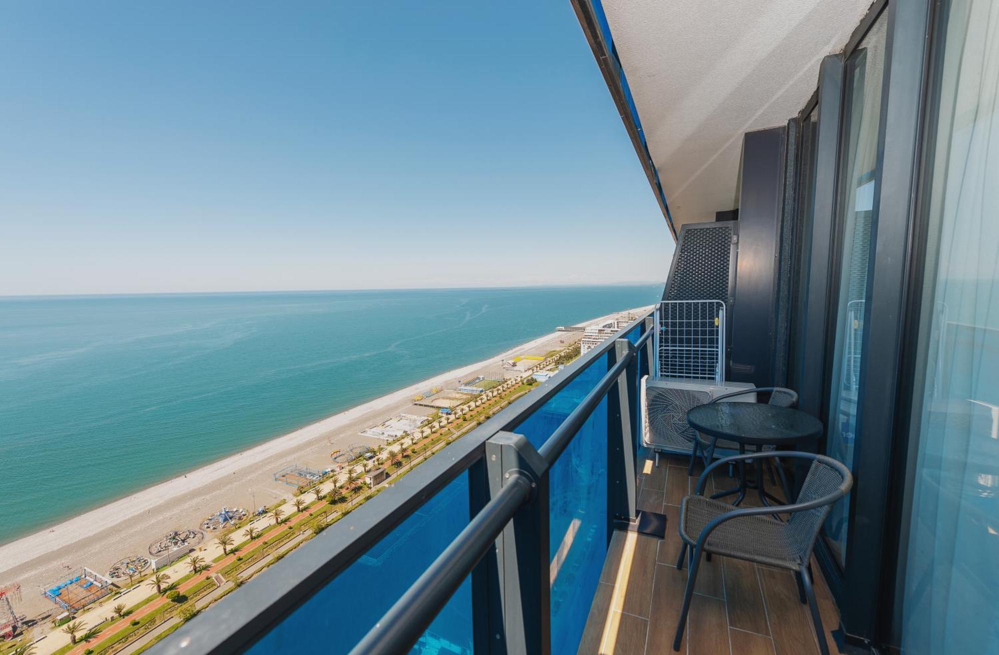 Black Sea Luxury Towers Hotell Batumi Exteriör bild