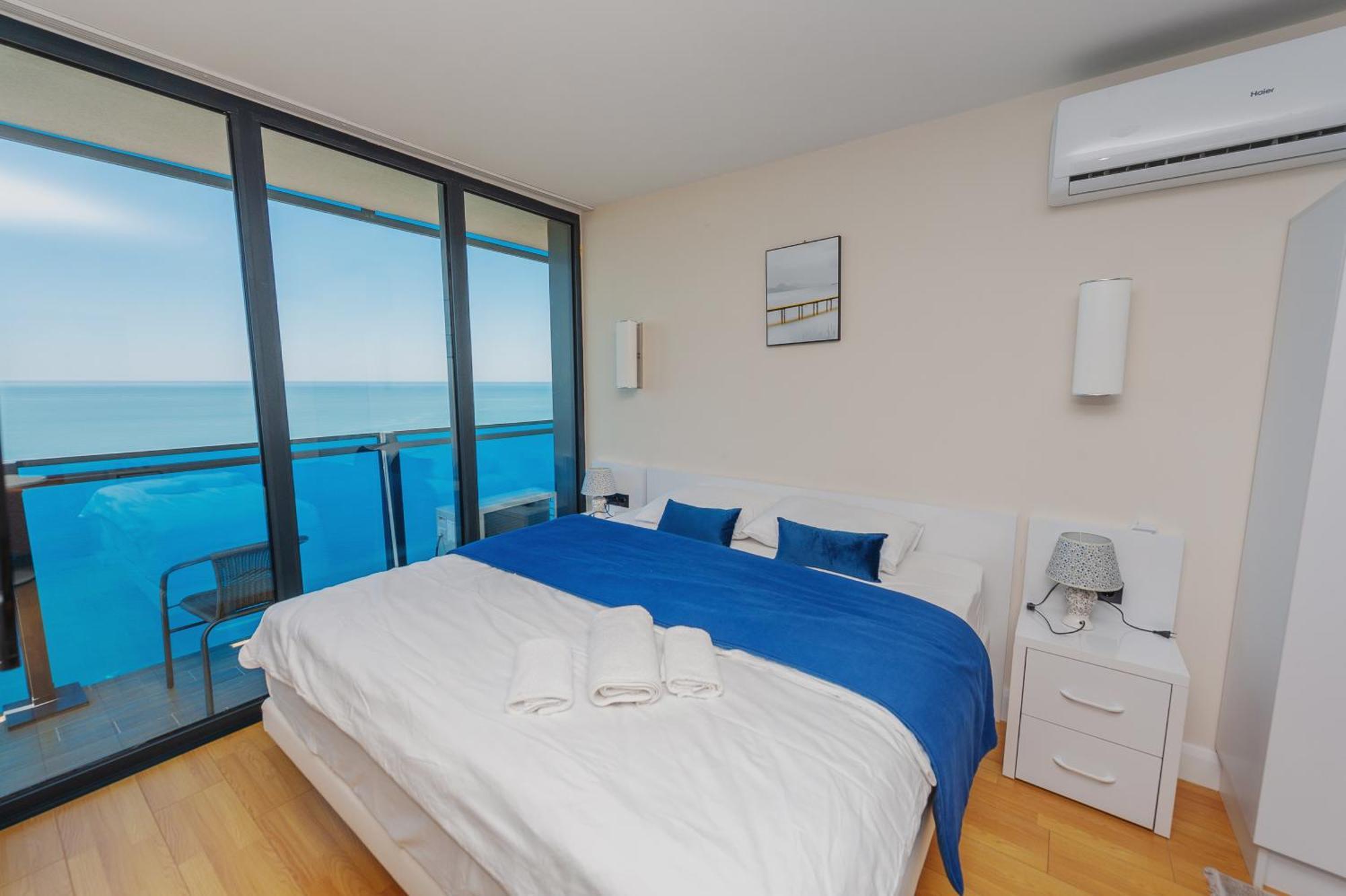 Black Sea Luxury Towers Hotell Batumi Exteriör bild