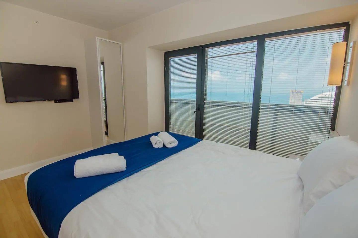 Black Sea Luxury Towers Hotell Batumi Exteriör bild